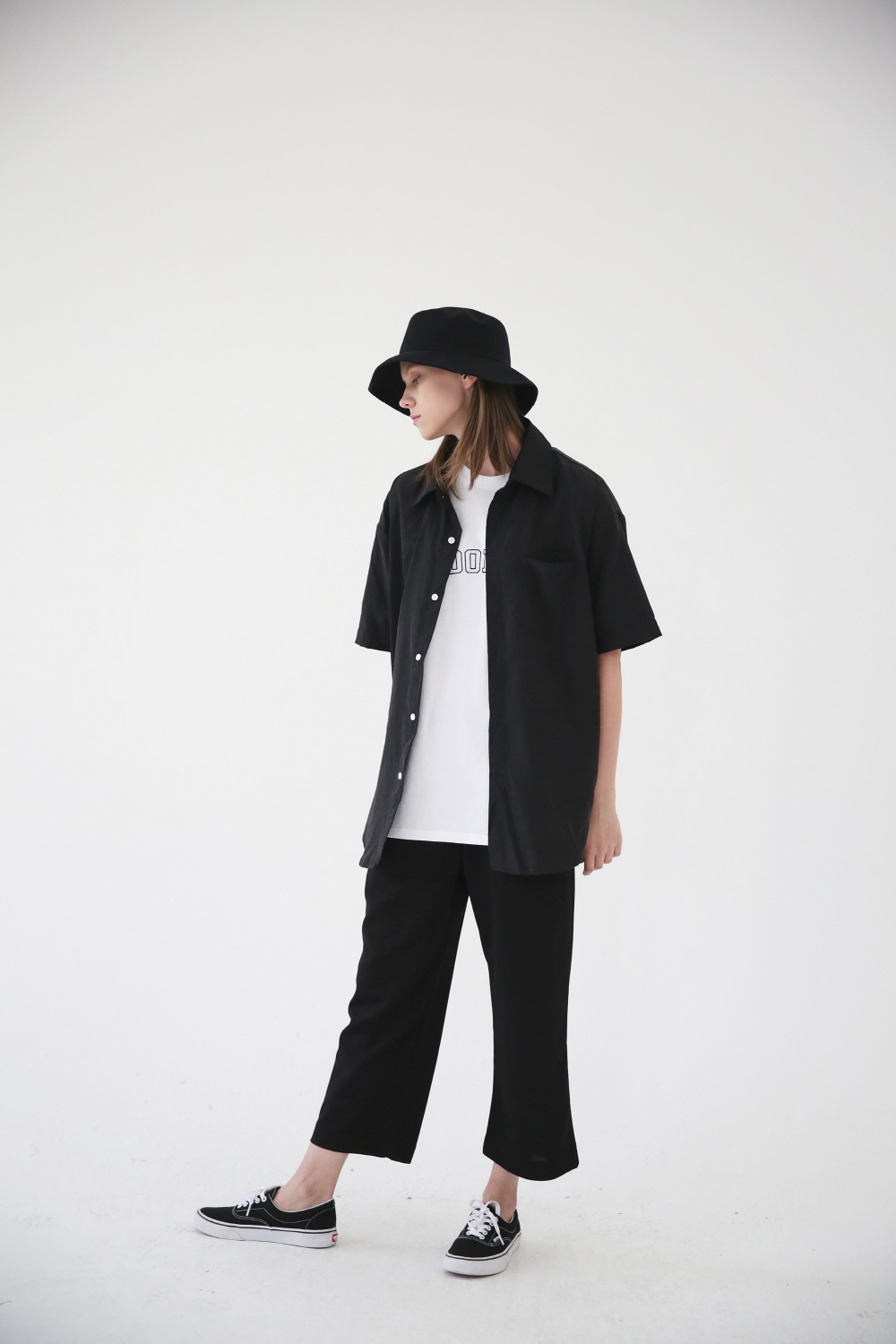 AST182201-BK-04.jpg