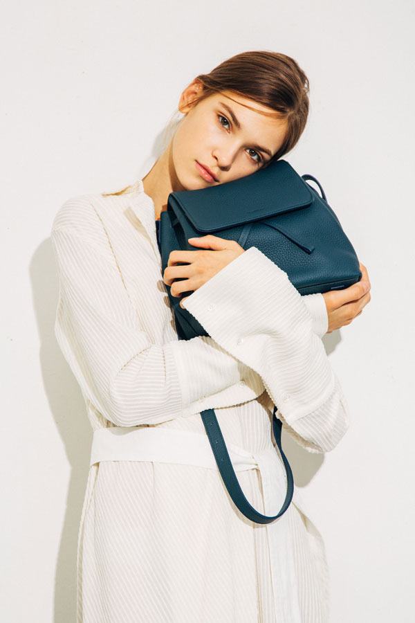 버밀란(VERMILAN) 버밀란 버미 크로스백 - 네이비