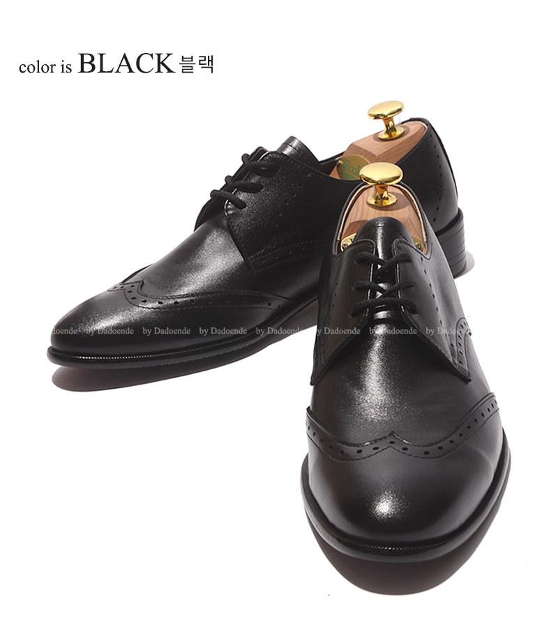 블랙색상입니다.