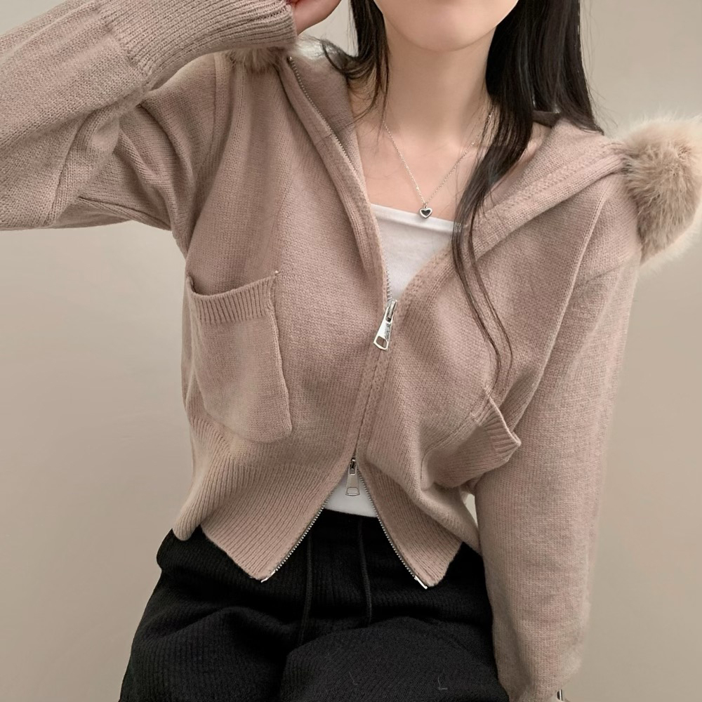 ポケットファー付きフード2WAYクロップドニットパーカー