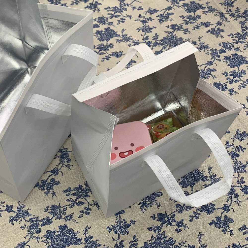 스트라이프네이비 스트라이프숄더백 인형보관가방 작은가방 블랙노트북가방 양퀄팅쇼퍼백 투명카라비너 캠퍼스백 투명백스타일 스포츠백 부직포숄더백 중 화이트 부직포 보온보냉 쇼핑백 가방