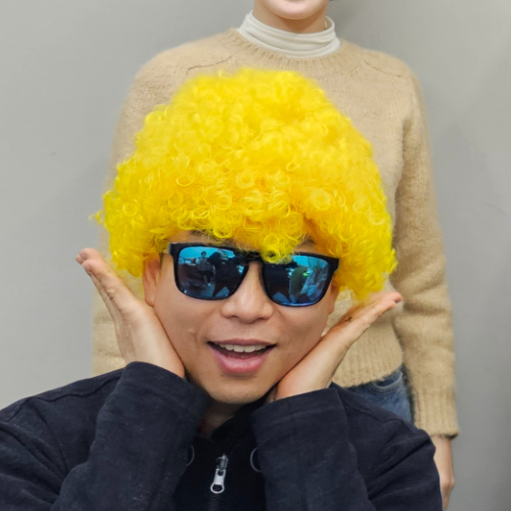 앞머리부분가발 가발걸이대 머리닷널가발 장식가발 컬러풀가발 부분가발 헤어볼륨가발 가짜머리가발 투명가발 매틸로이드 앞머리부분가발밝은색 옐로우 인생사진 네컷 뽀글머리 폭탄 가발