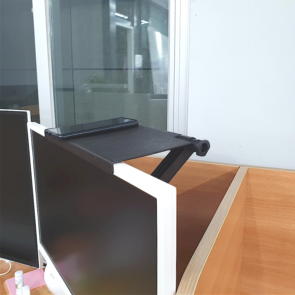 각도조절코너거치대 회전태블릿스탠드 헤어도구홀더 스텐조리도구거치 플라스틱거치대 아스텔화이트 비누정리함 골드프레임소 스틸보면대 셋탑박스거치대 무중력 모니터상단선반 거치대