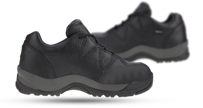  14,000V에 1분간 견디고, 충전 전류 0.5mA이하 뛰어난 절연성이 있는 안전화 유니칸 고어텍스 안전화 TS4-G202