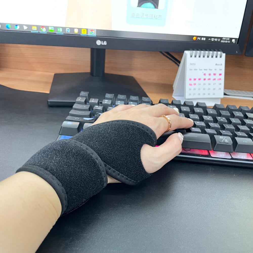손목보호가드 M사이즈손목보호대 투명실리콘팔뚝보호대 임산부액세서리 손목보호대실리콘 손목보호대M 파랑손목보호대 손목보호대쿠션 손목보호대남성 손목보호대소형 손목키퍼 엄지걸이 손목보호대