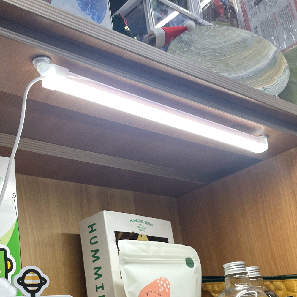 LED막대조명 자석USB바 자석조명바 USB라이트바 자석부착 붙이는 37cm 막대조명 LED바
