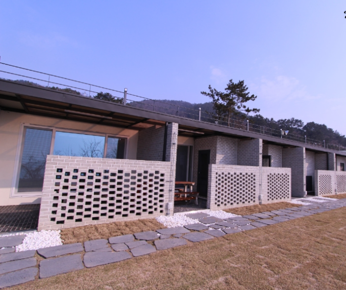 프로방스정원(엘마르펜션)