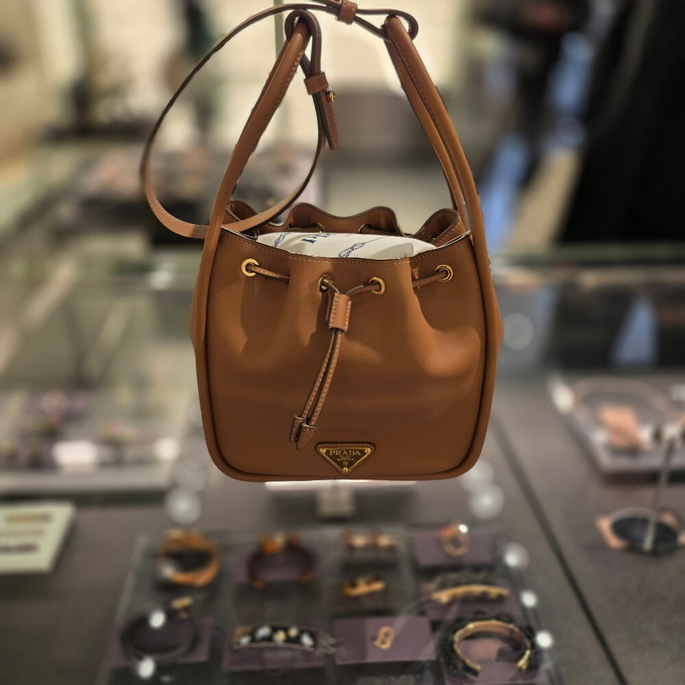 프라다 삼각로고 달링 버킷백 1BE087