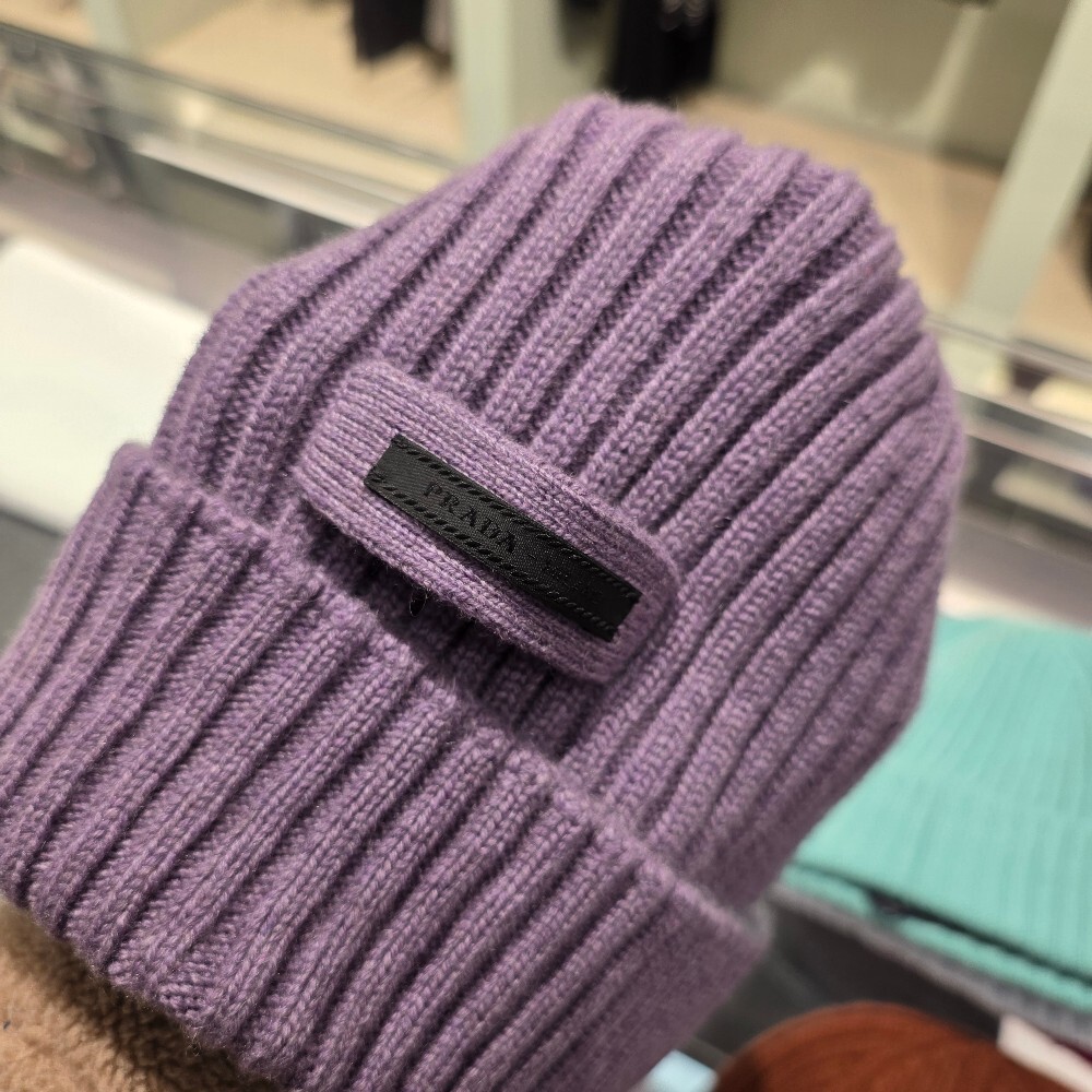 프라다 캐시미어 비니 모자 1HC509