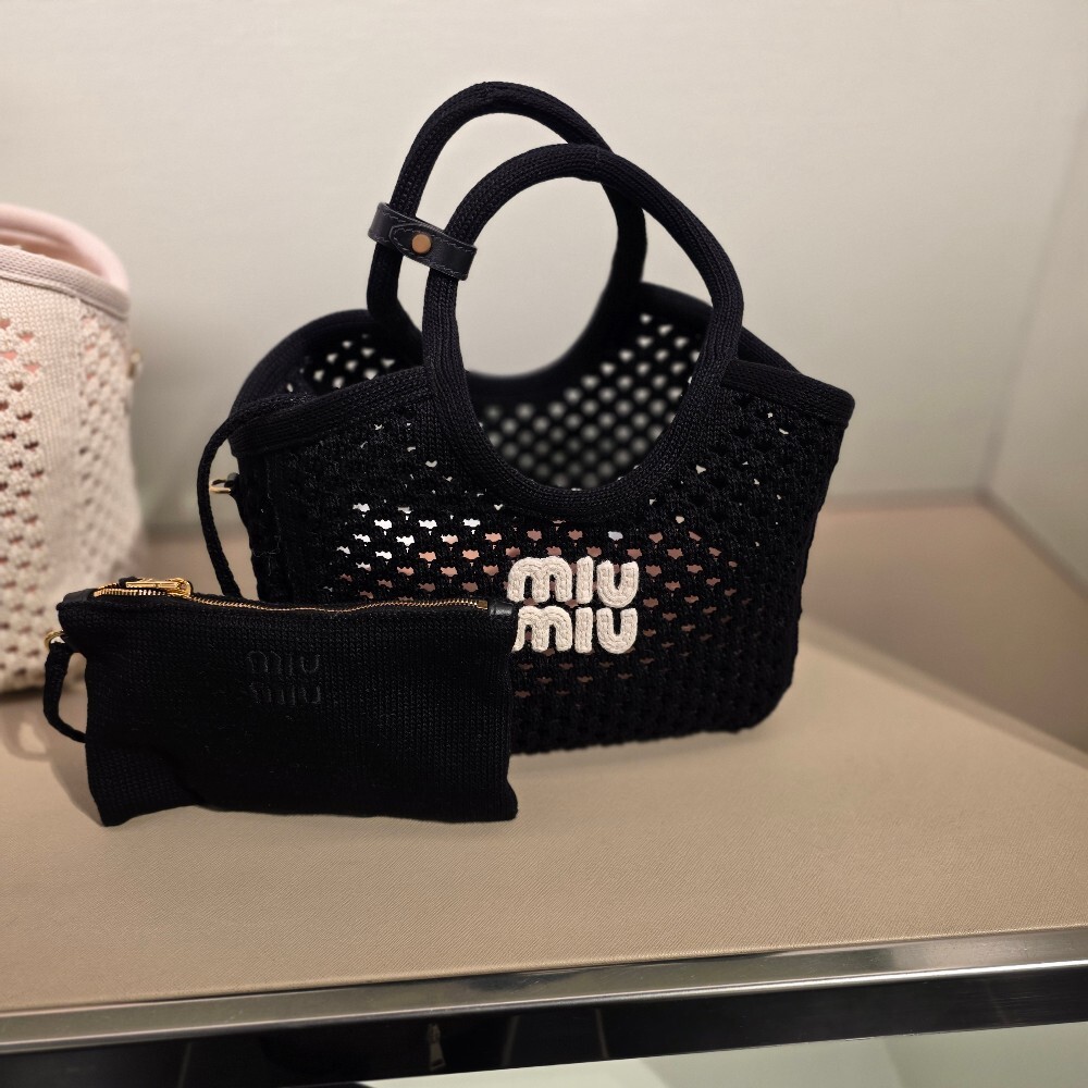미우미우 코튼 메쉬 니트 토트백 5BA284