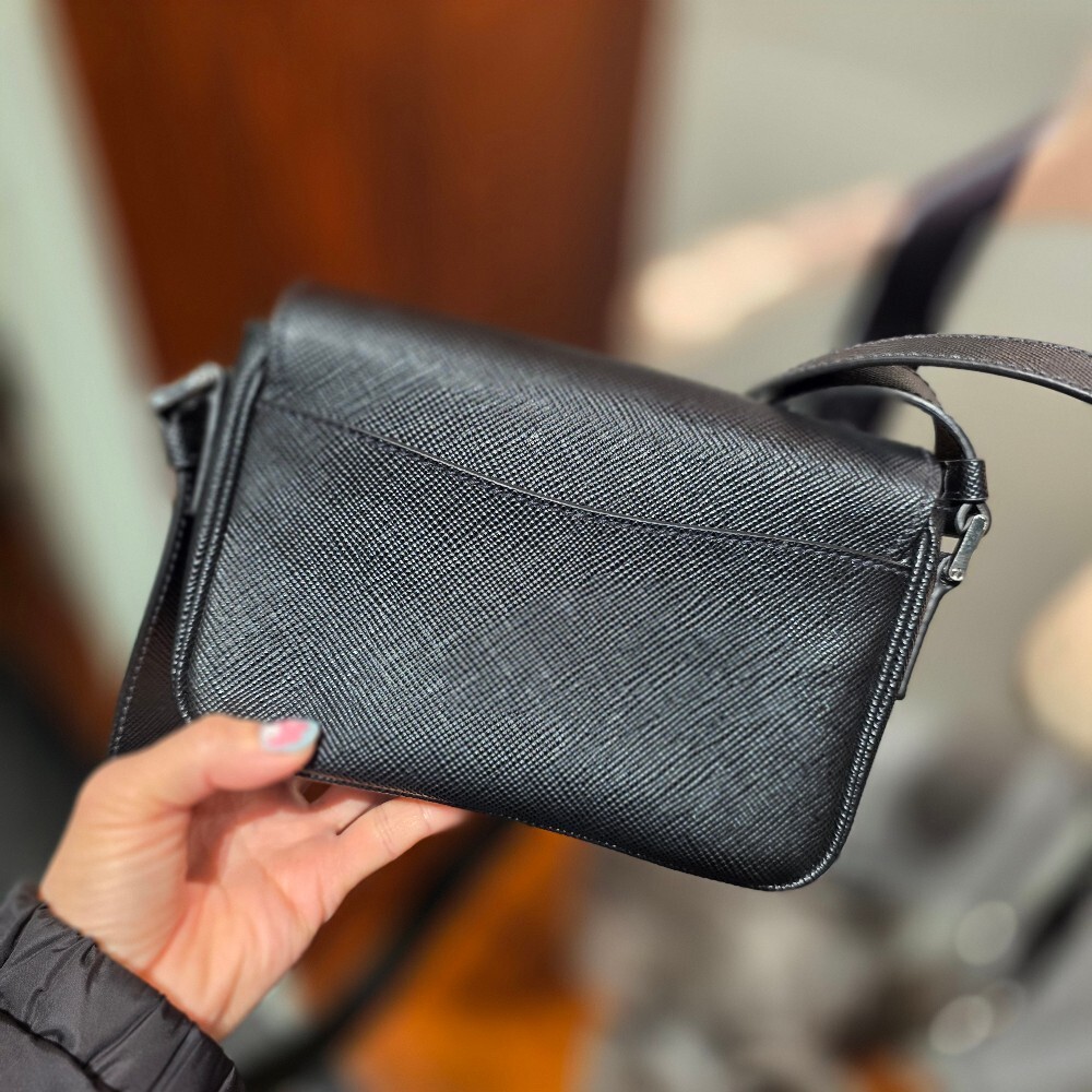 프라다 사피아노 크로스백 2VD065