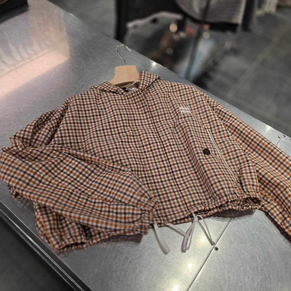 미우미우 체크 리나일론 크롭 여성 자켓 ML1190