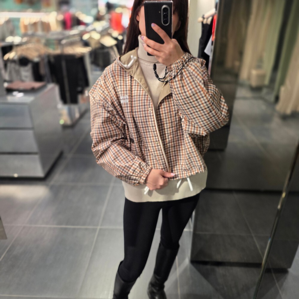 미우미우 체크 리나일론 크롭 여성 자켓 ML1190