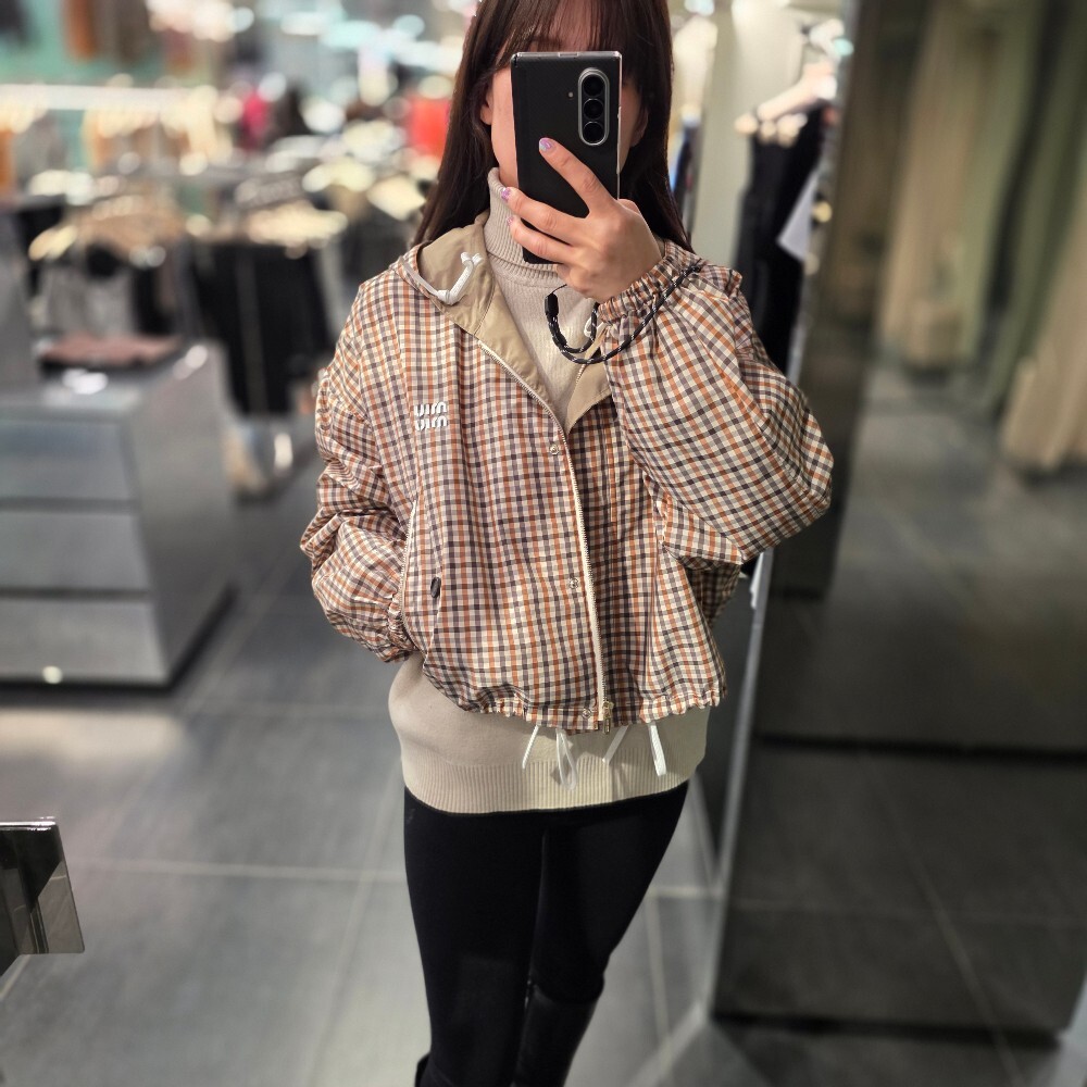 미우미우 체크 리나일론 크롭 여성 자켓 ML1190