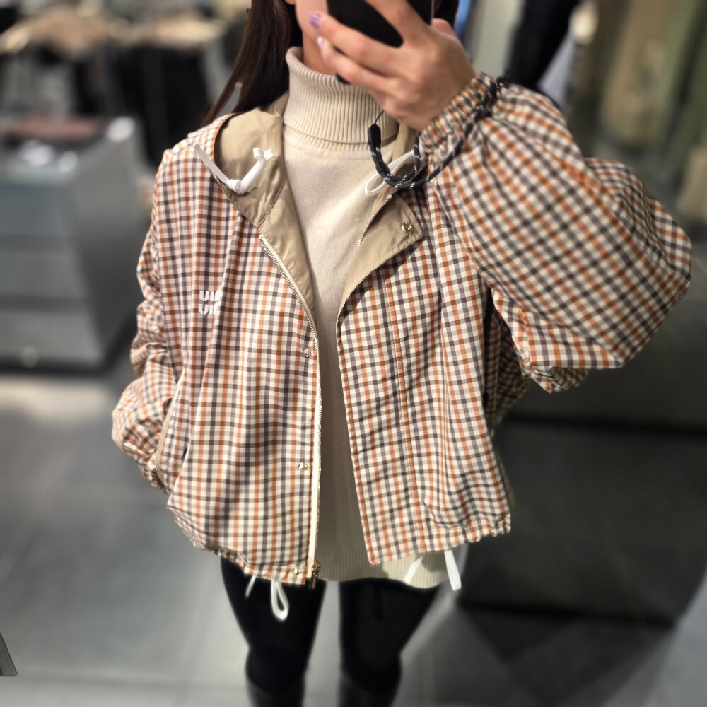 미우미우 체크 리나일론 크롭 여성 자켓 ML1190
