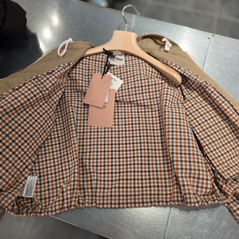 미우미우 체크 리나일론 크롭 여성 자켓 ML1190