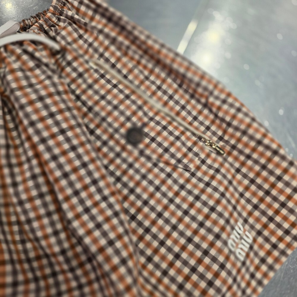 미우미우 체크 리나일론 미니 스커트 MG2385