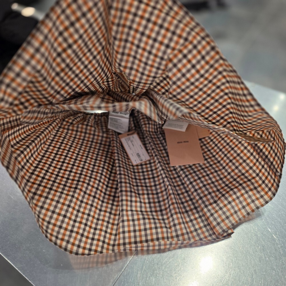 미우미우 체크 리나일론 미니 스커트 MG2385