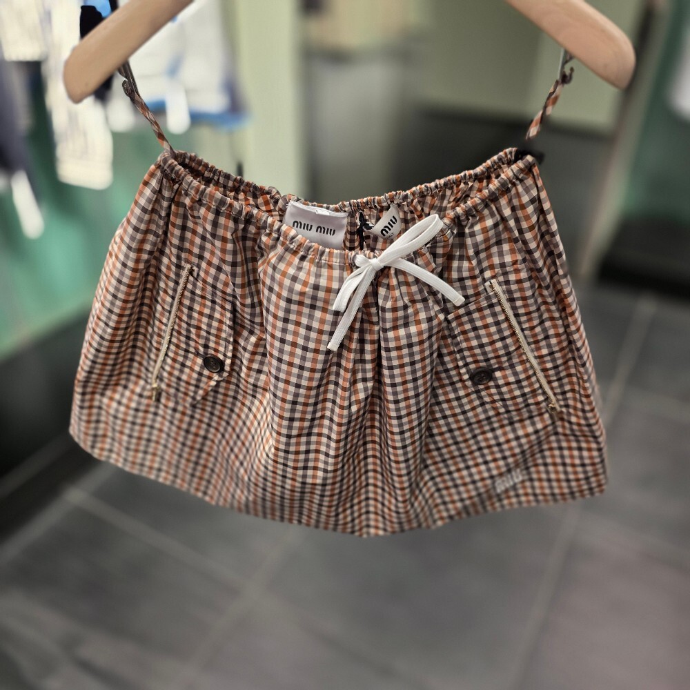 미우미우 체크 리나일론 미니 스커트 MG2385