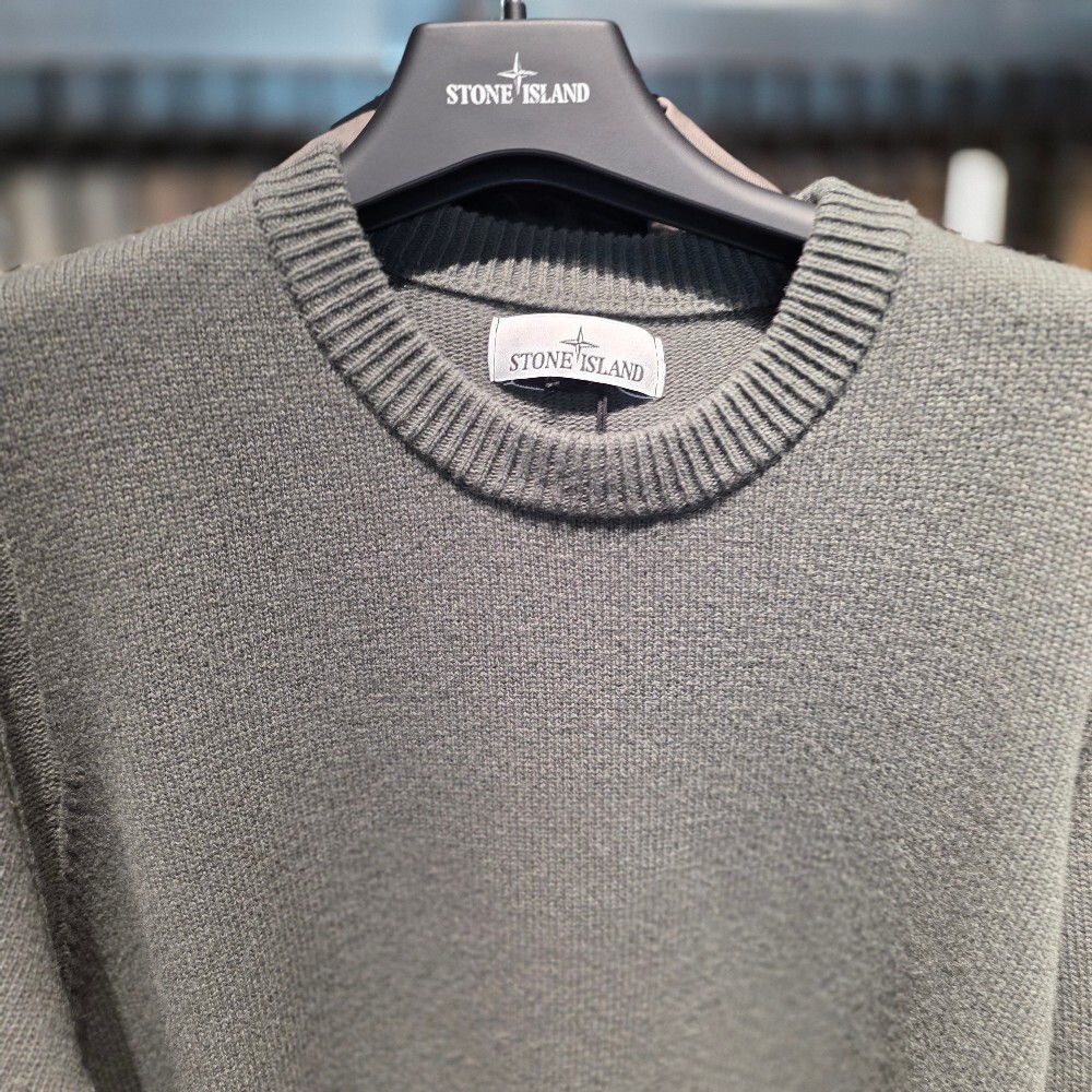 스톤 아일랜드 와펜 남성 니트 티셔츠 8115508A3 V0059