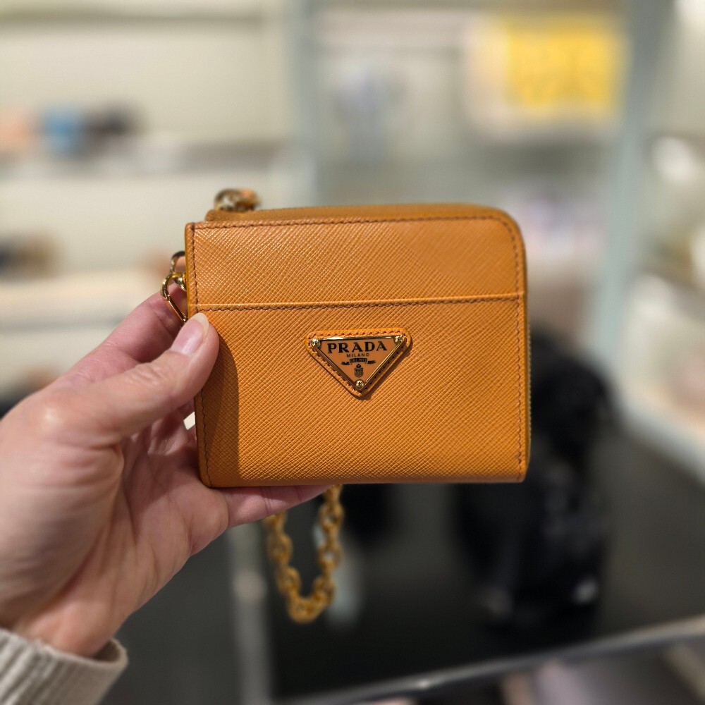 프라다 사피아노 체인 스트랩 카드 지갑 1ML061