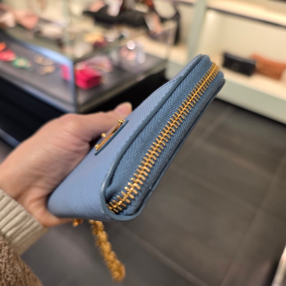 프라다 사피아노 체인 스트랩 카드 지갑 1ML061