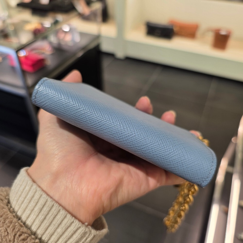 프라다 사피아노 체인 스트랩 카드 지갑 1ML061