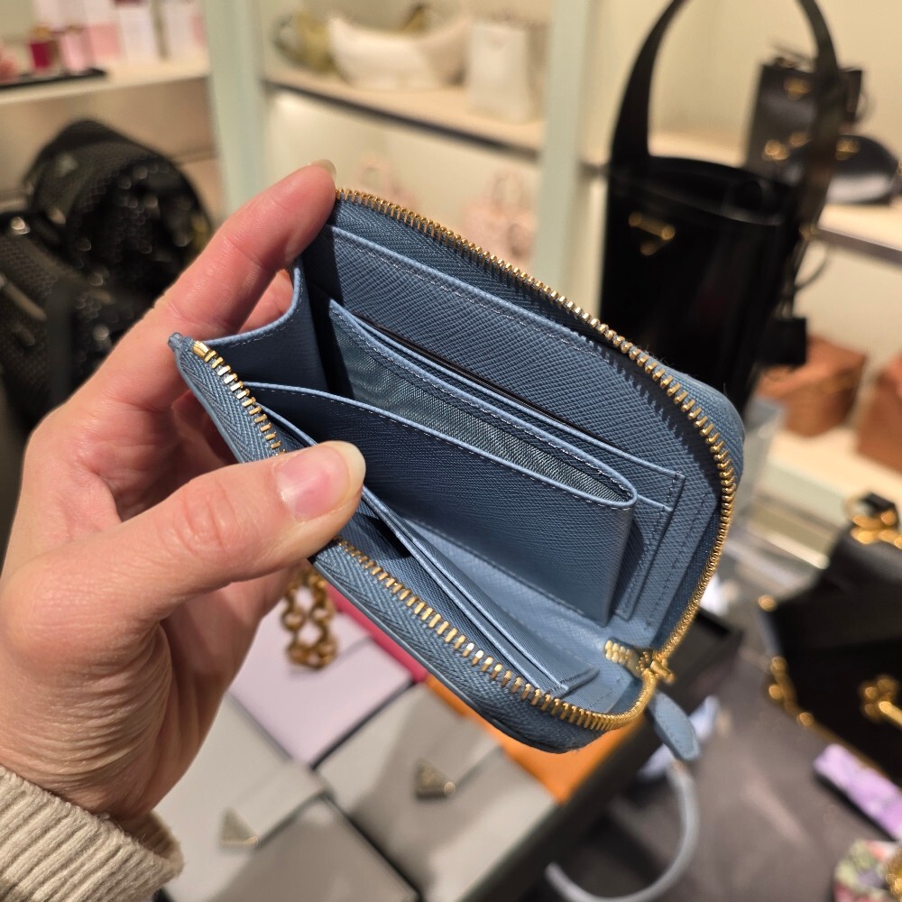 프라다 사피아노 체인 스트랩 카드 지갑 1ML061