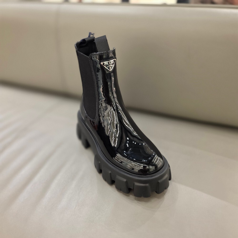 프라다 삼각로고 여성 첼시 부츠 1T256N