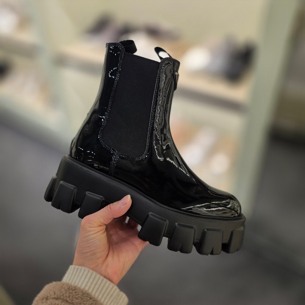 프라다 삼각로고 여성 첼시 부츠 1T256N