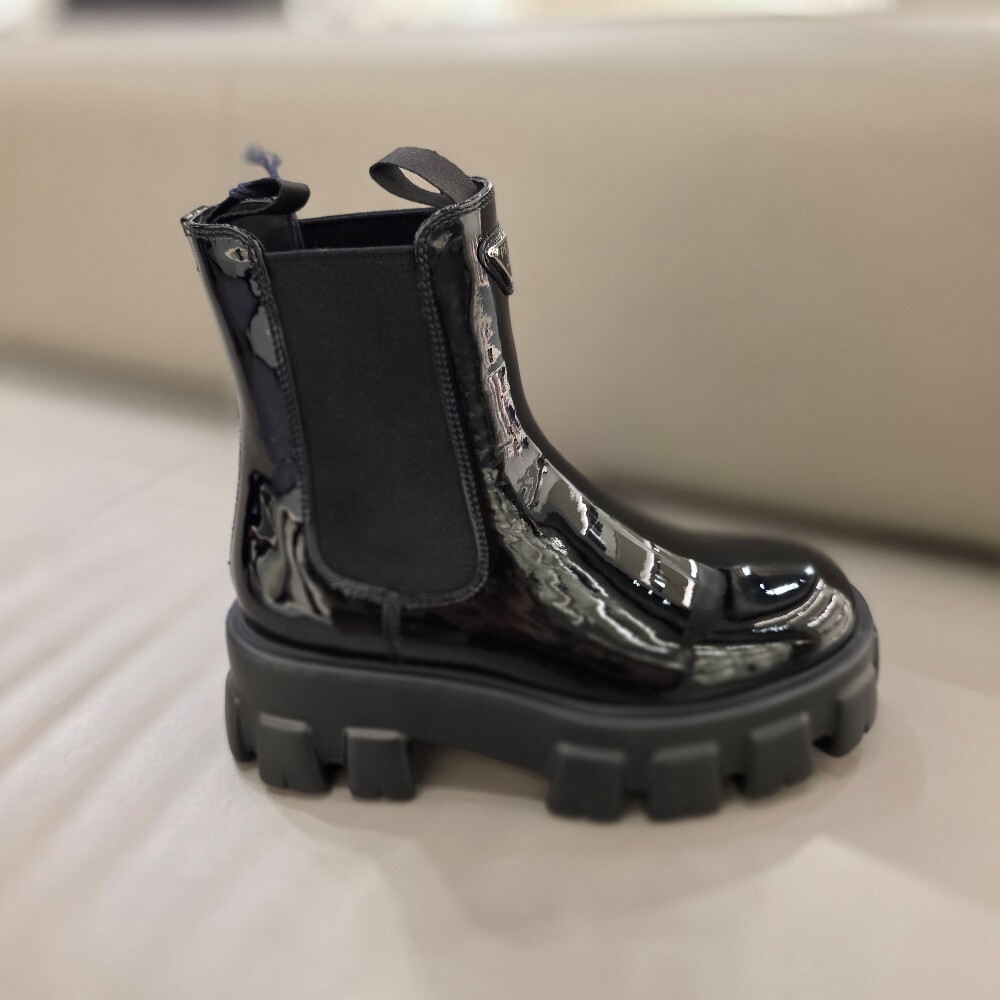 프라다 삼각로고 여성 첼시 부츠 1T256N