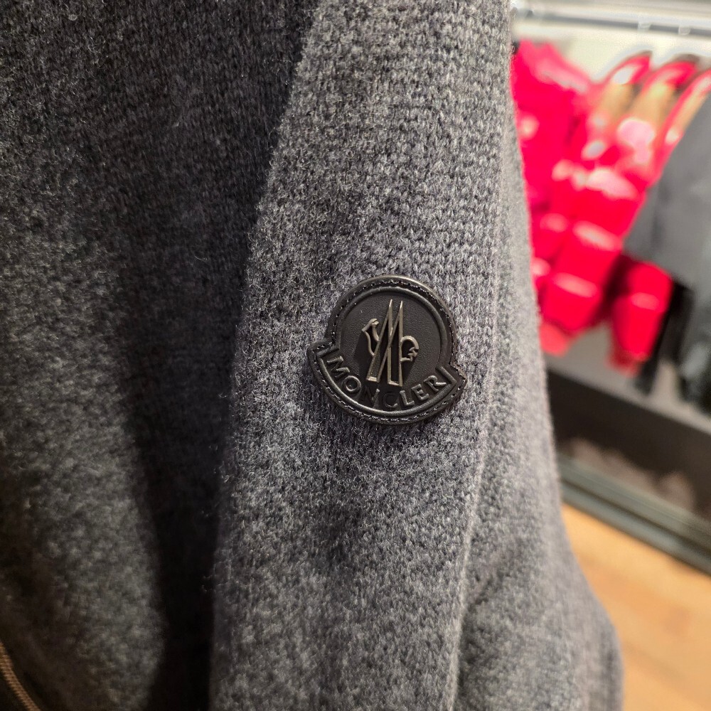 몽클레르 니트 패딩 남성 가디건 자켓 I20919B00019 M1115