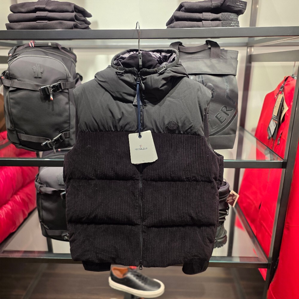 몽클레르BENTU남성 패딩 조끼 J20911A00021 597RC