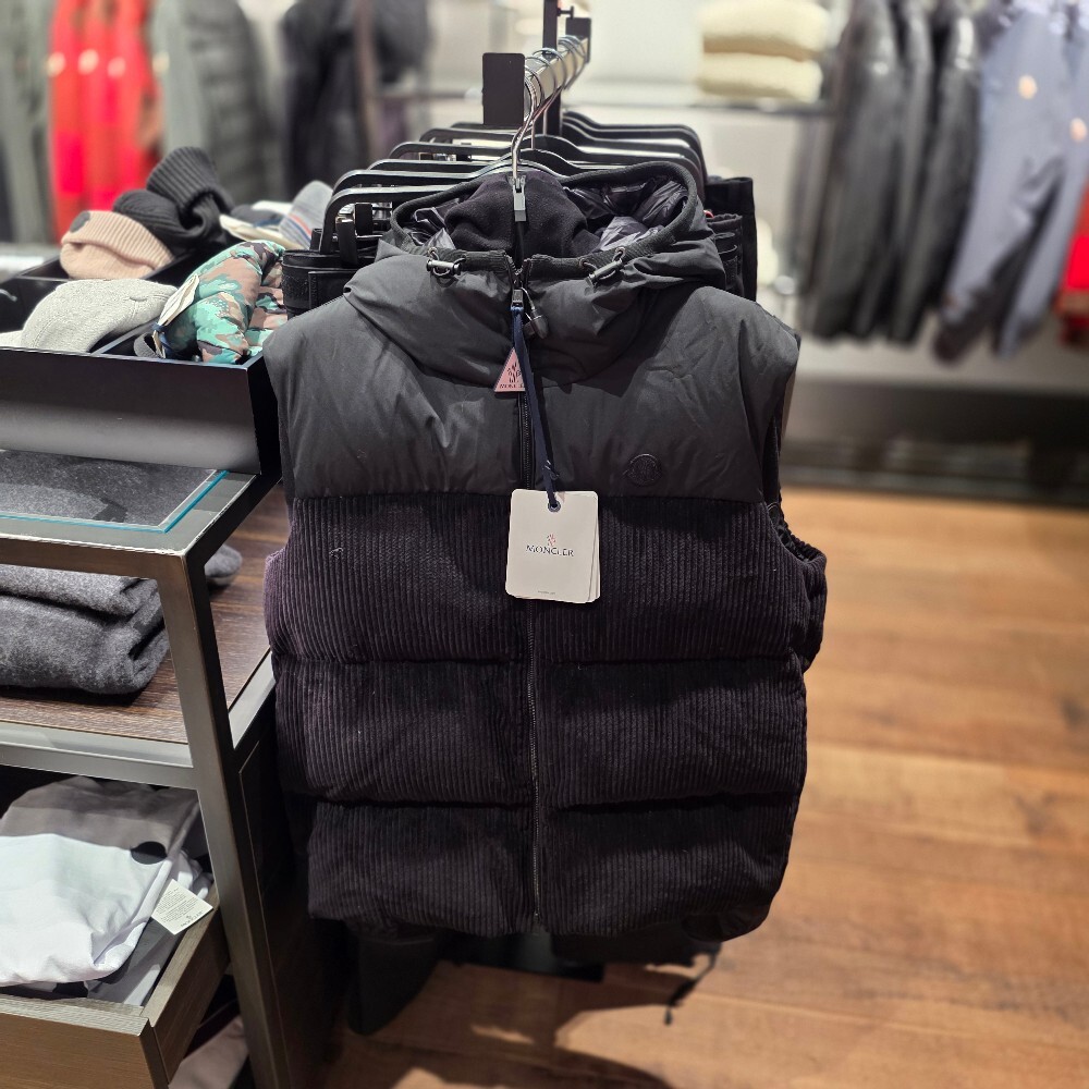 몽클레르BENTU남성 패딩 조끼 J20911A00021 597RC