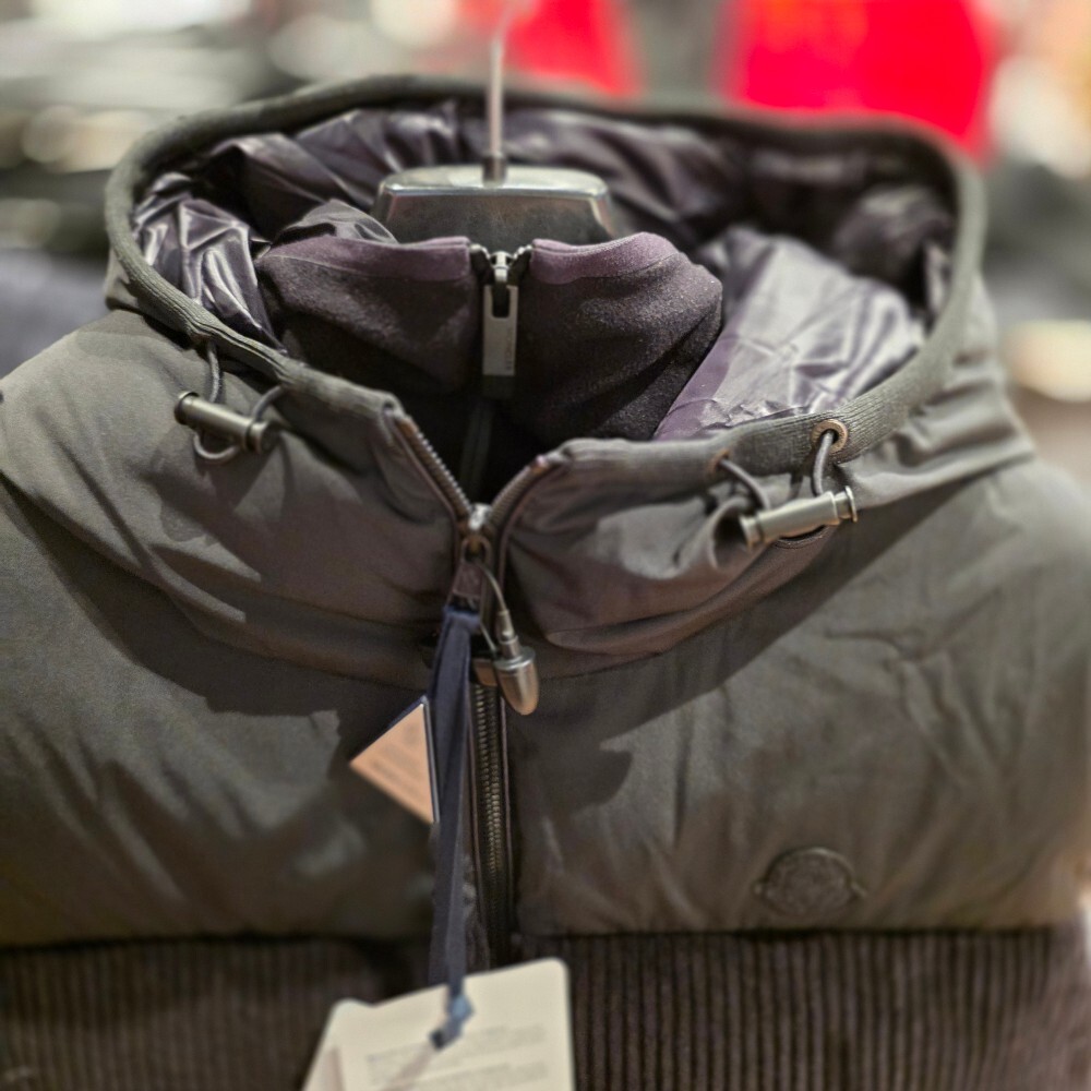 몽클레르BENTU남성 패딩 조끼 J20911A00021 597RC