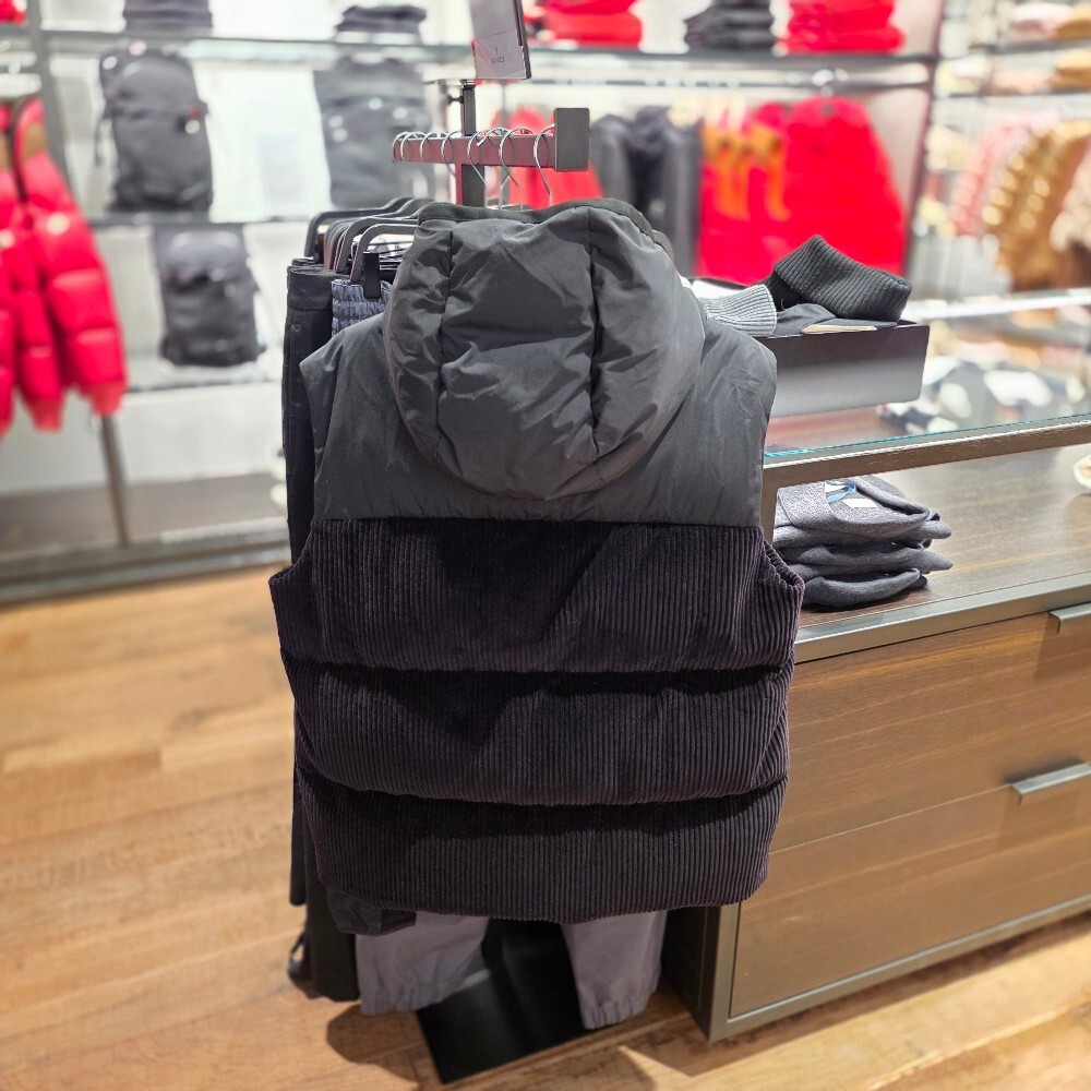 몽클레르BENTU남성 패딩 조끼 J20911A00021 597RC