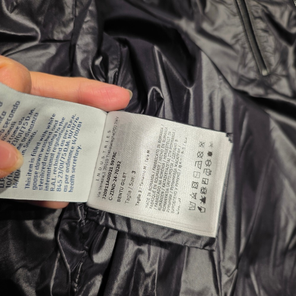 몽클레르BENTU남성 패딩 조끼 J20911A00021 597RC