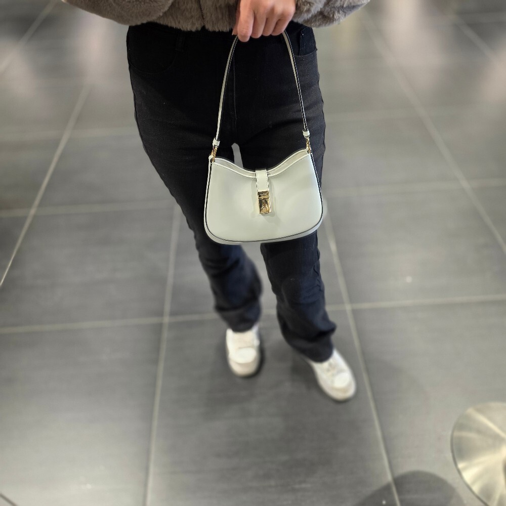 프라다 브러시드 레더 클레오 숄더백 1BC169