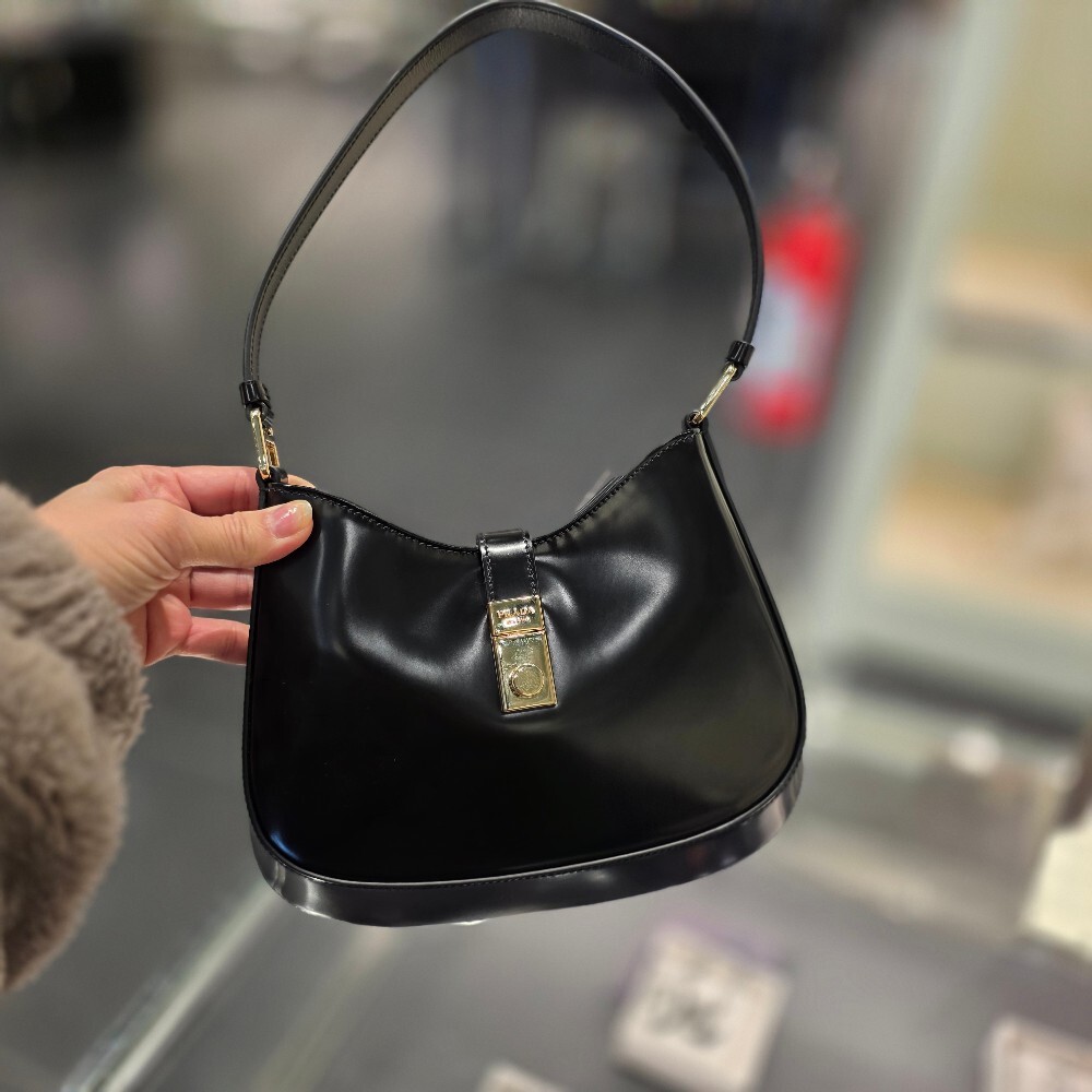 프라다 브러시드 레더 클레오 숄더백 1BC169