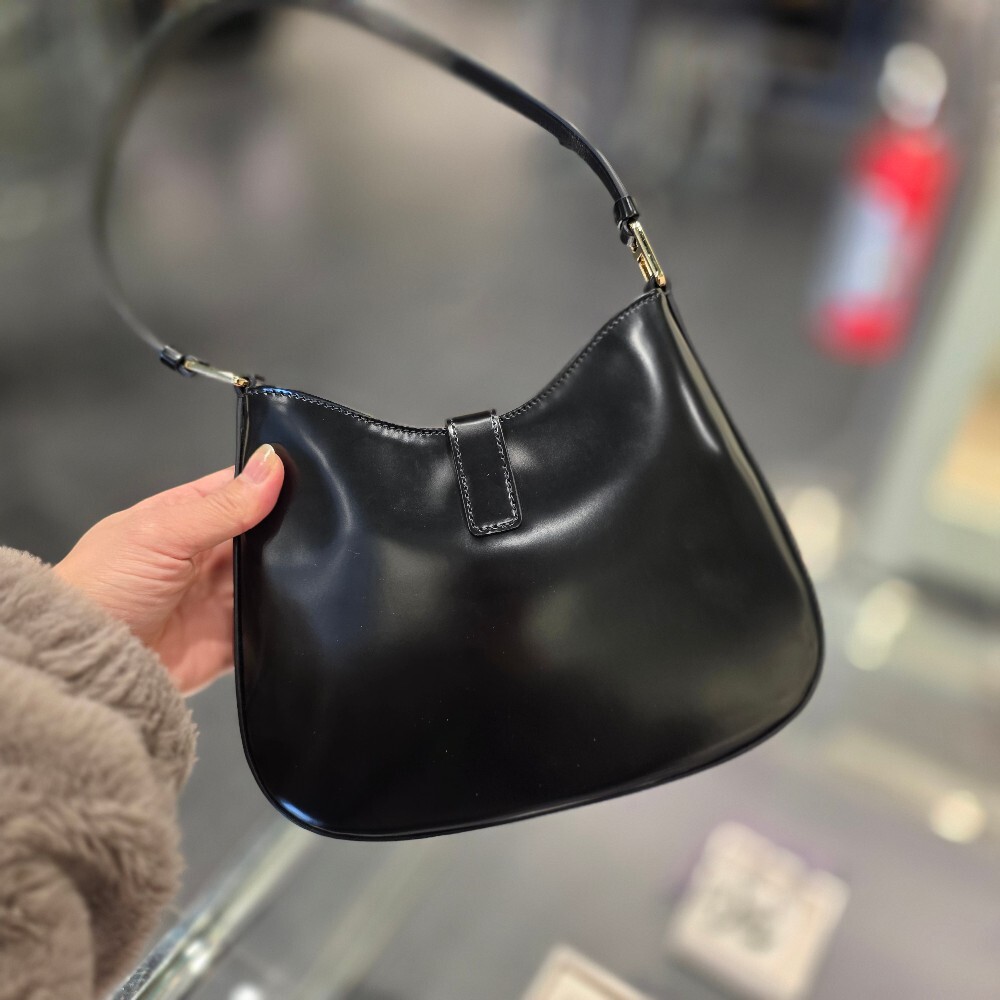 프라다 브러시드 레더 클레오 숄더백 1BC169