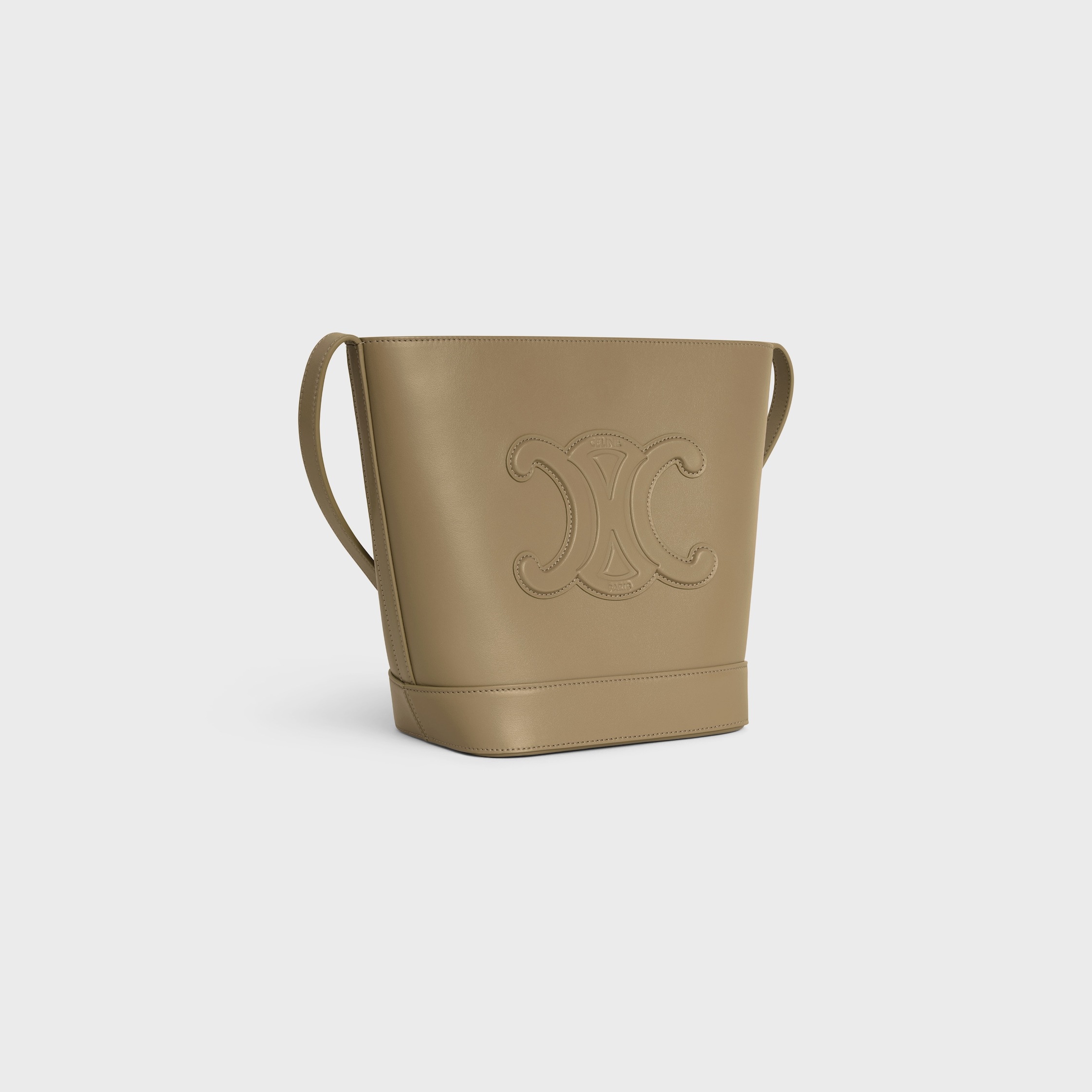 셀린느 퀴르 트리옹프 스몰 버킷백 113783DU3.18BS