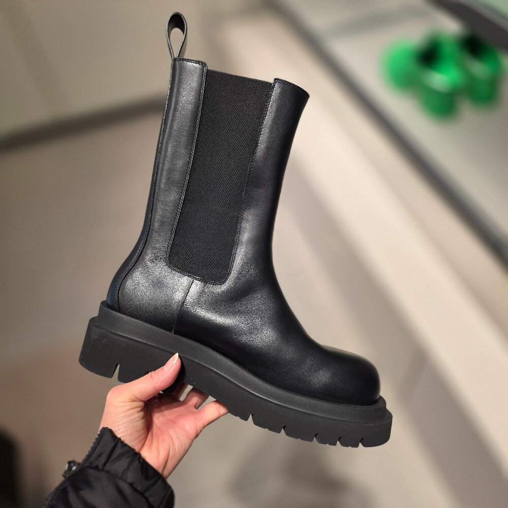 보테가베네타 여성 첼시 퍼 부츠 678091 1000