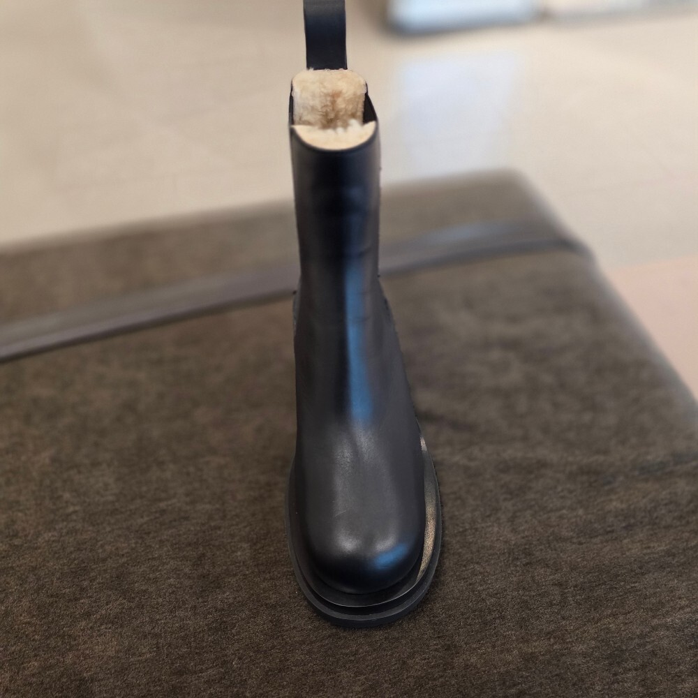 보테가베네타 여성 첼시 퍼 부츠 716246 1000