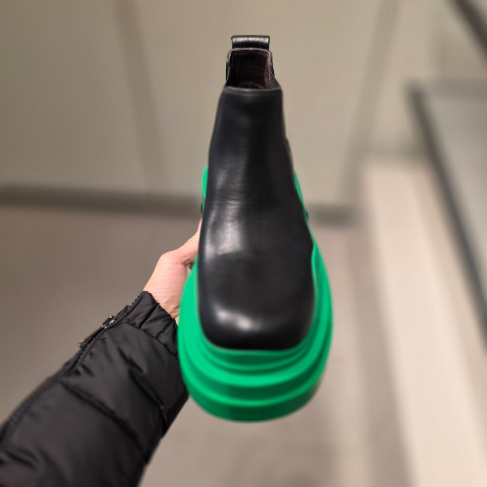 보테가베네타 여성 타이어 부츠 630300 1477