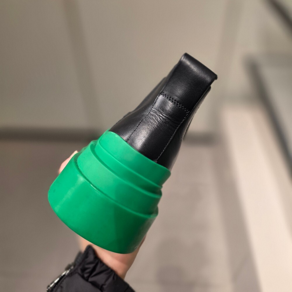 보테가베네타 여성 타이어 부츠 630300 1477