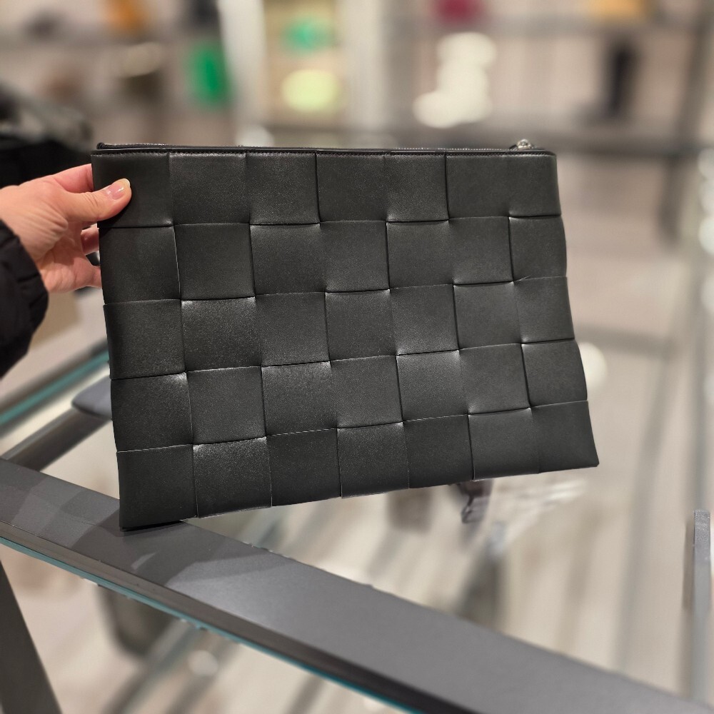 보테가베네타 인트레치아토 클러치백 649616