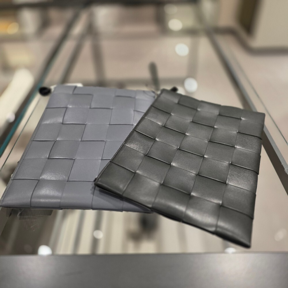 보테가베네타 인트레치아토 클러치백 649616