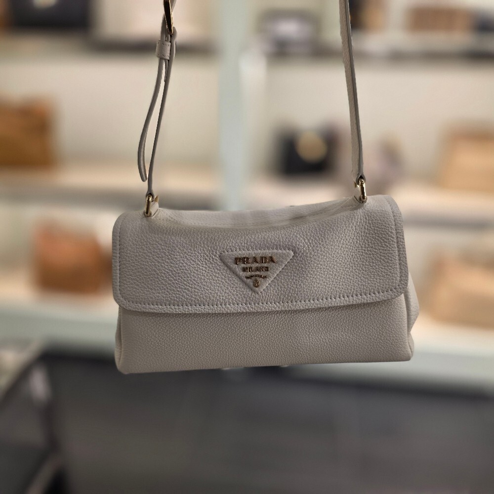 프라다 바게트 여성 가죽 숄더백 1BN022