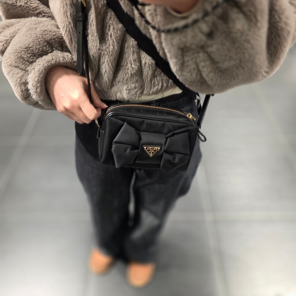 프라다 리본 리나일론 숄더백 1BH166