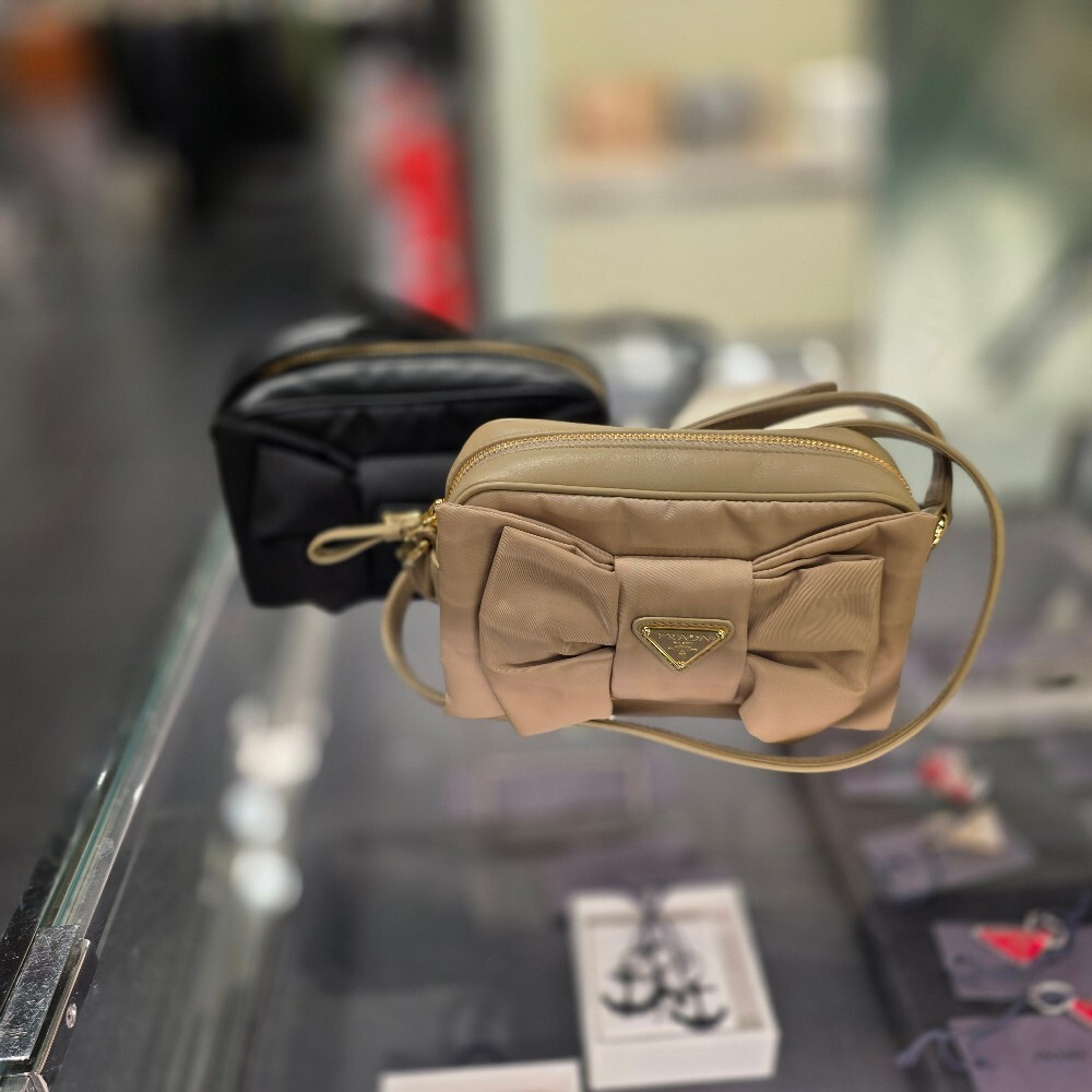 프라다 리본 리나일론 숄더백 1BH166